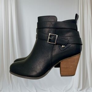 Extra Wide Black Faux Leather Buckle Lace Up Heeled Ankle Boots US 9 XW